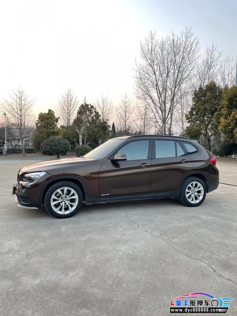 15年宝马X1轿车抵押车出售