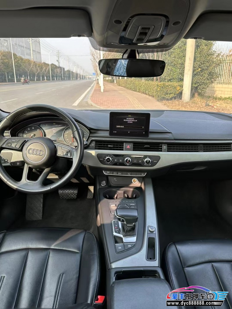 22年奥迪A4轿车抵押车出售