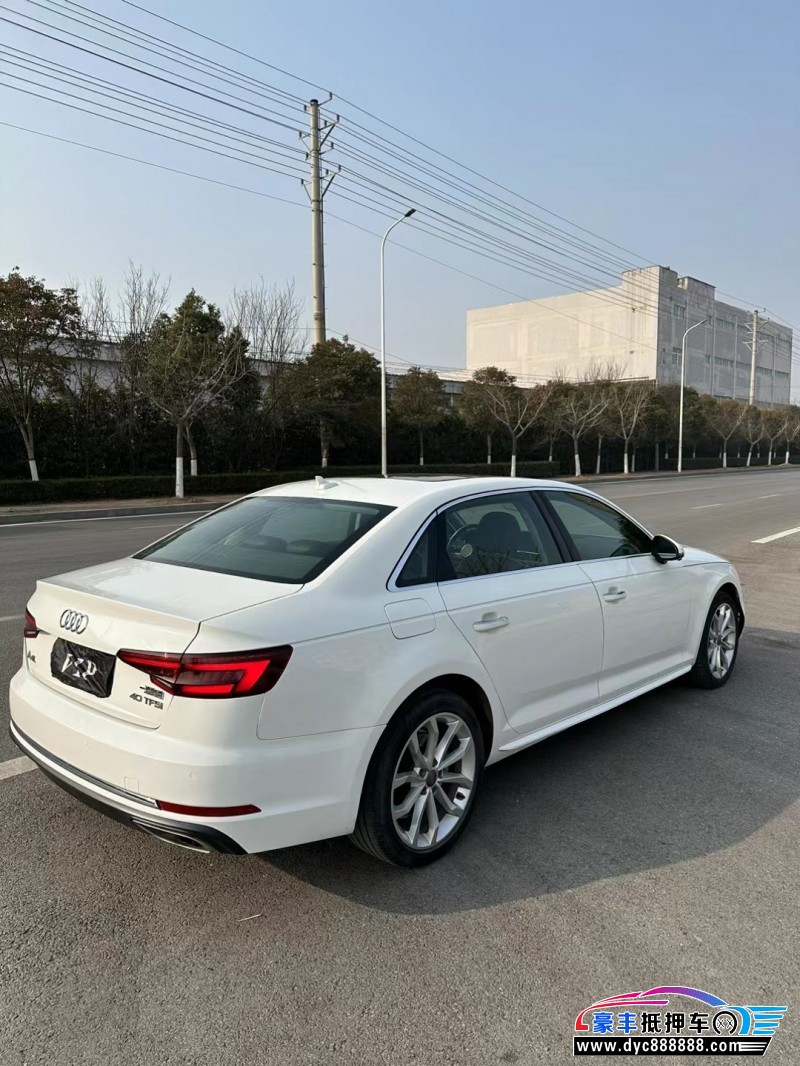 22年奥迪A4轿车抵押车出售