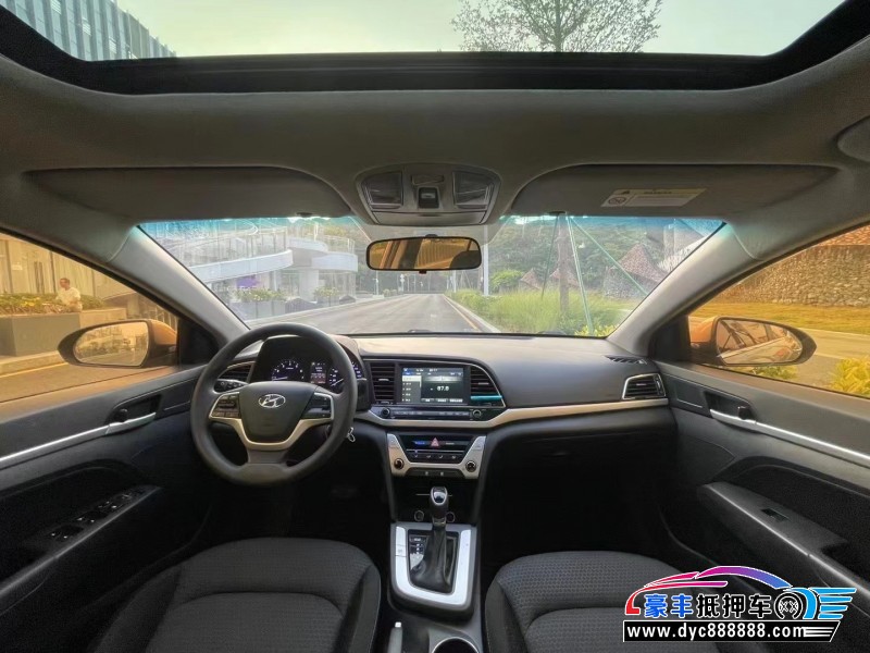 18年现代领动轿车抵押车出售