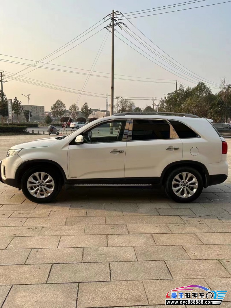 14年起亚索兰托轿车抵押车出售