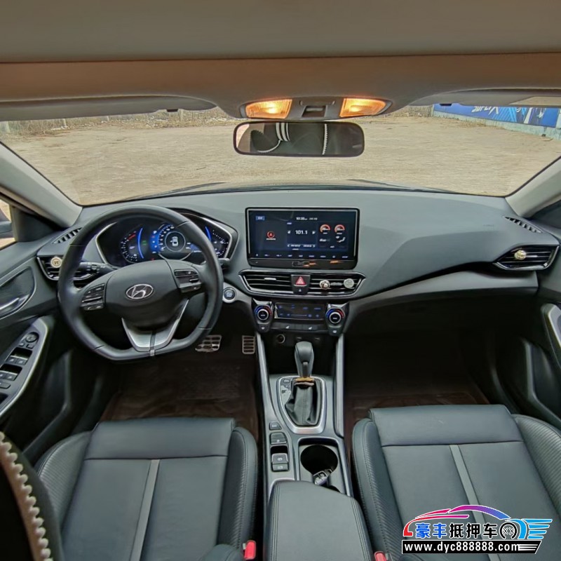 20年现代菲斯塔轿车抵押车出售