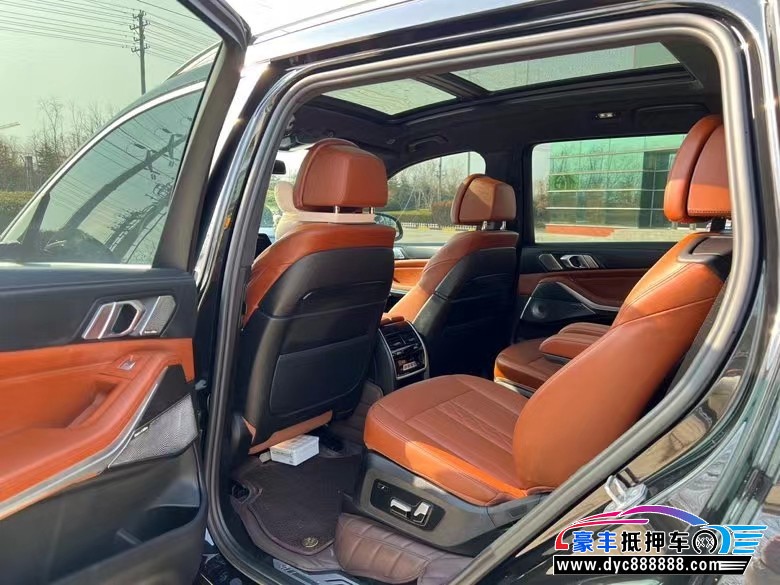 22年宝马X7SUV抵押车出售