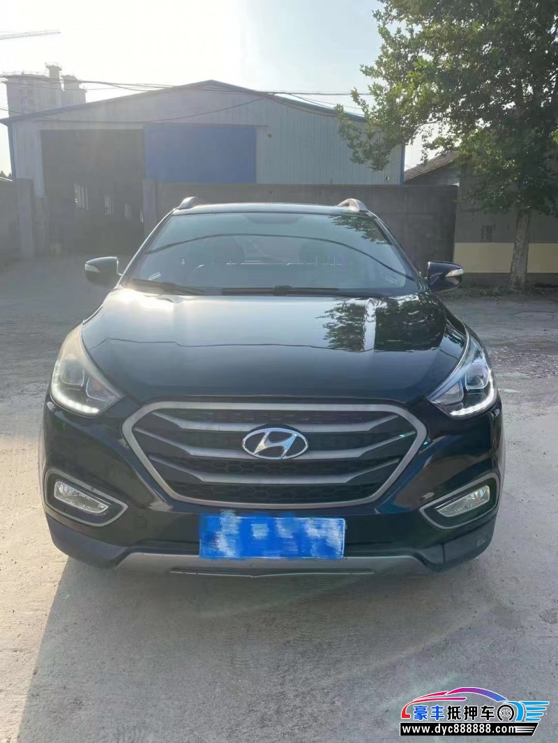 13年现代ix35轿车抵押车出售