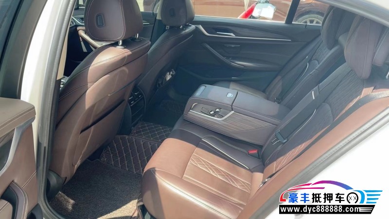 20年宝马5系轿车抵押车出售