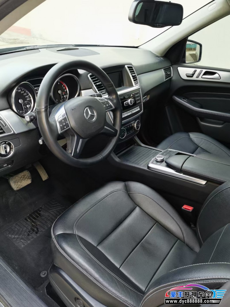 14年奔驰ML轿车抵押车出售