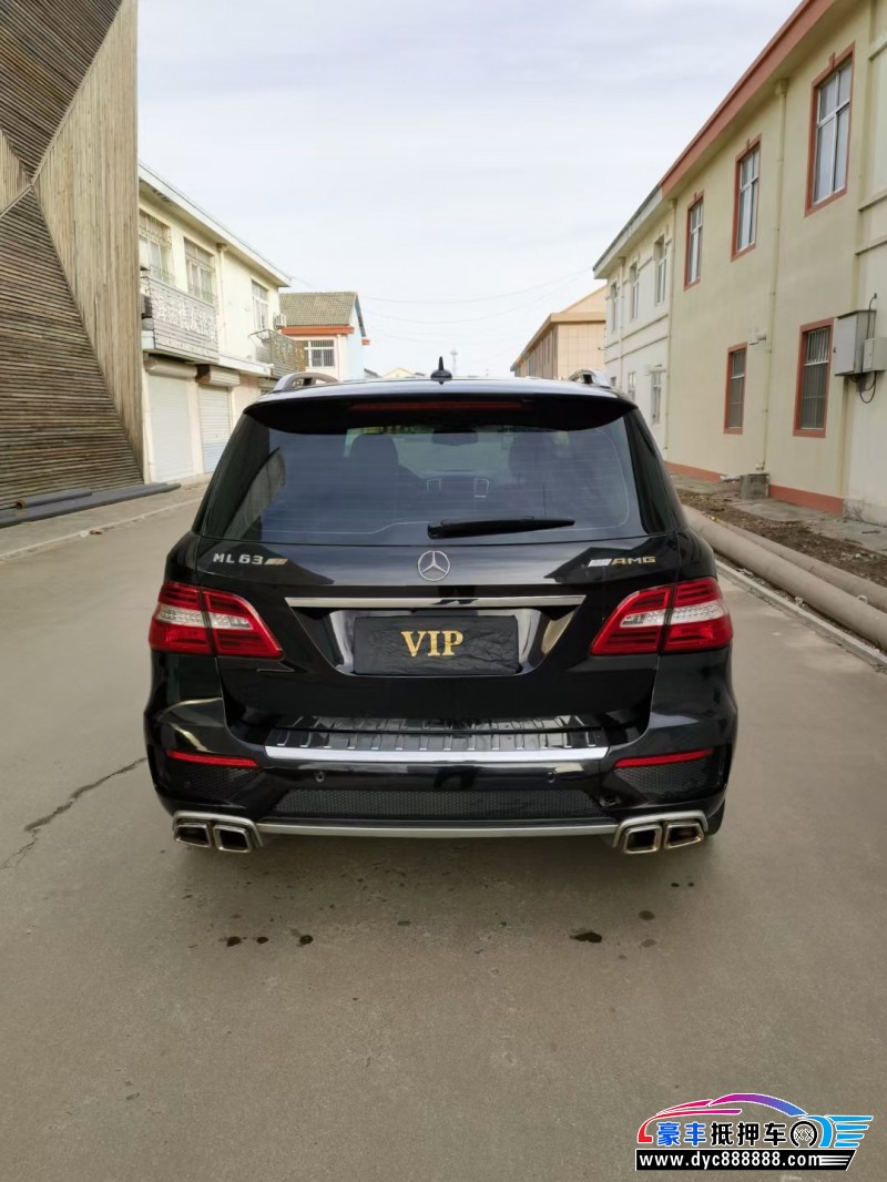 14年奔驰ML轿车抵押车出售