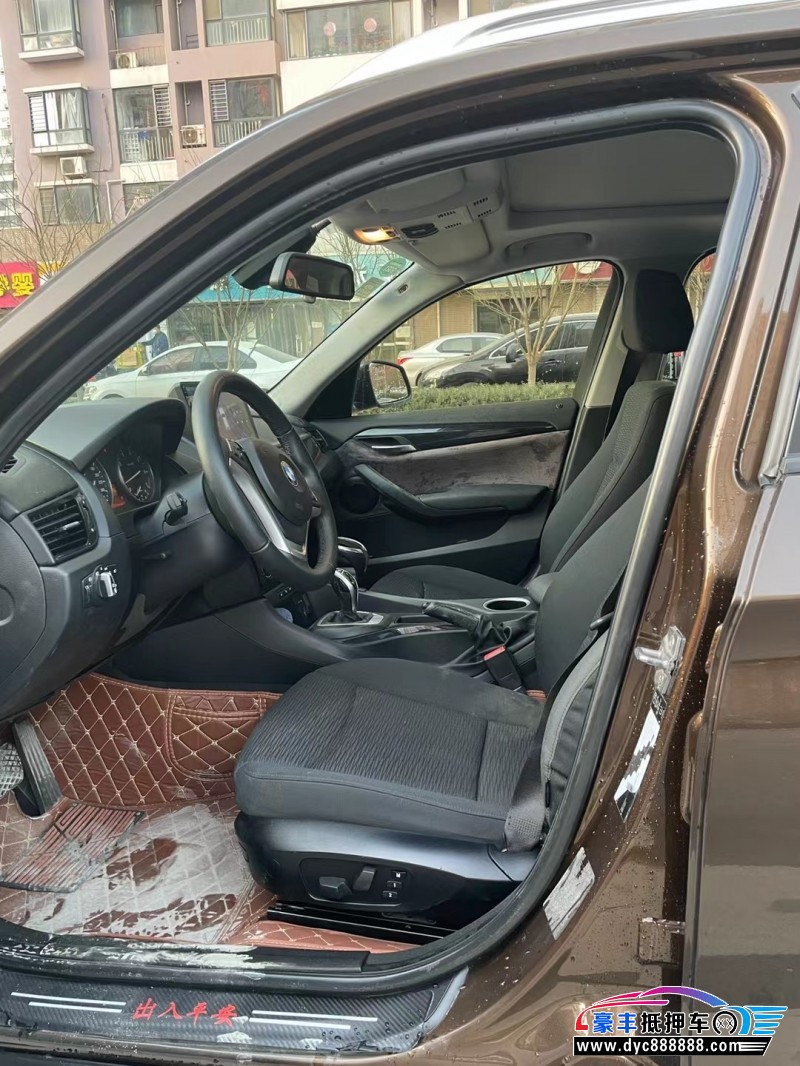 15年宝马X1轿车抵押车出售