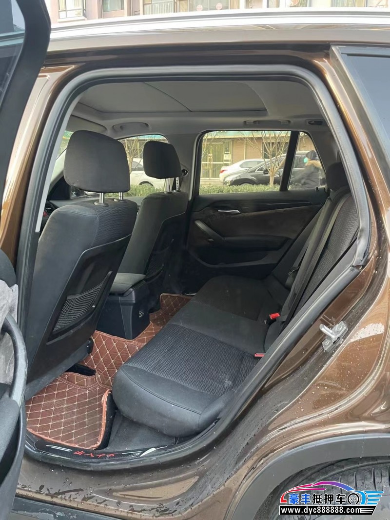 15年宝马X1轿车抵押车出售