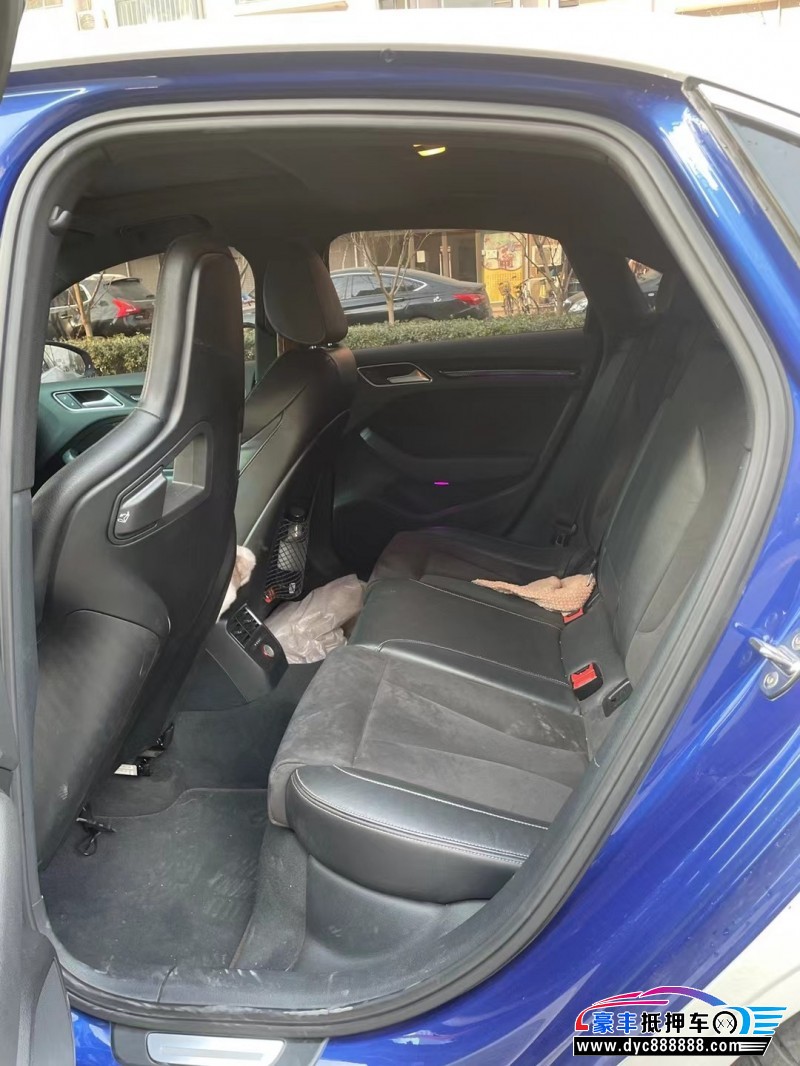 15年奥迪S3轿车抵押车出售