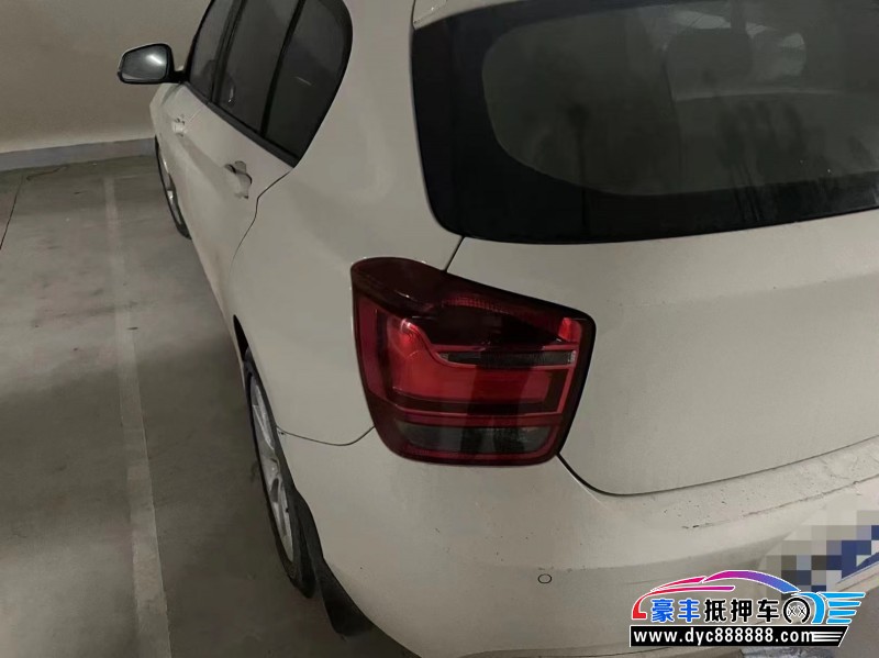 13年宝马1系轿车抵押车出售