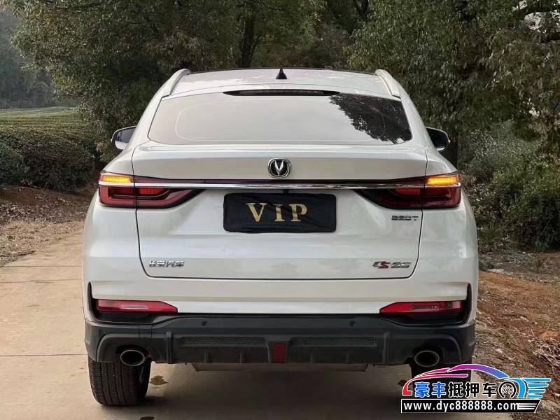 21年长安长安cs85轿车抵押车出售