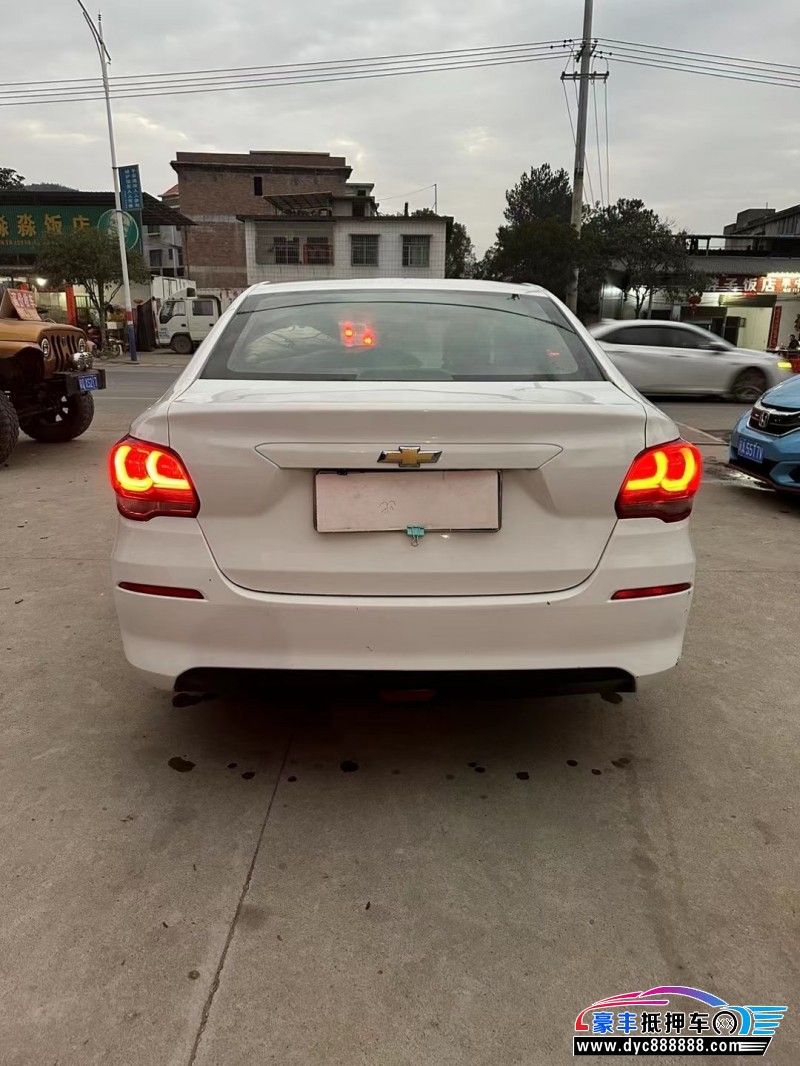 18年雪佛兰科沃兹轿车抵押车出售