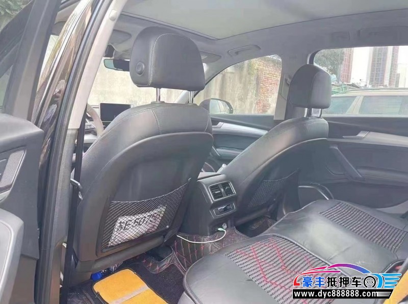 21年奥迪Q5轿车抵押车出售