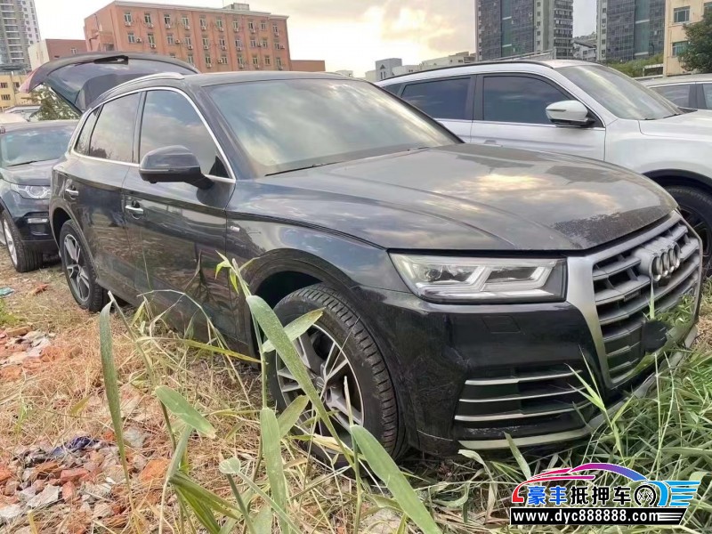 21年奥迪Q5轿车抵押车出售
