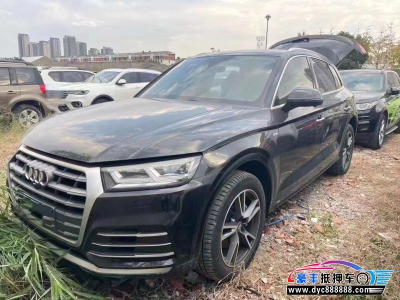 21年奥迪Q5轿车抵押车出售