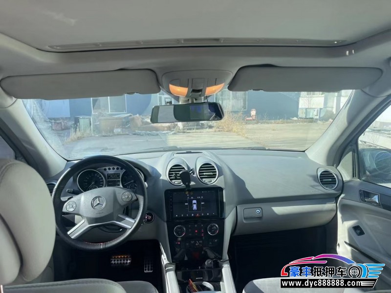 10年奔驰MLSUV抵押车出售