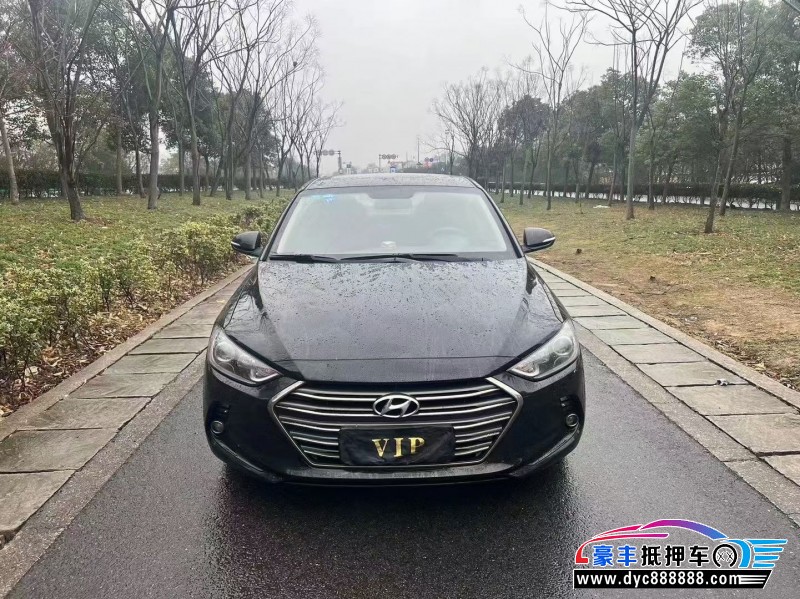 17年现代领动轿车抵押车出售