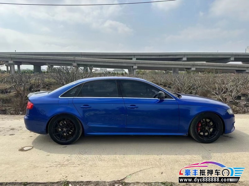 12年奥迪A4轿车抵押车出售