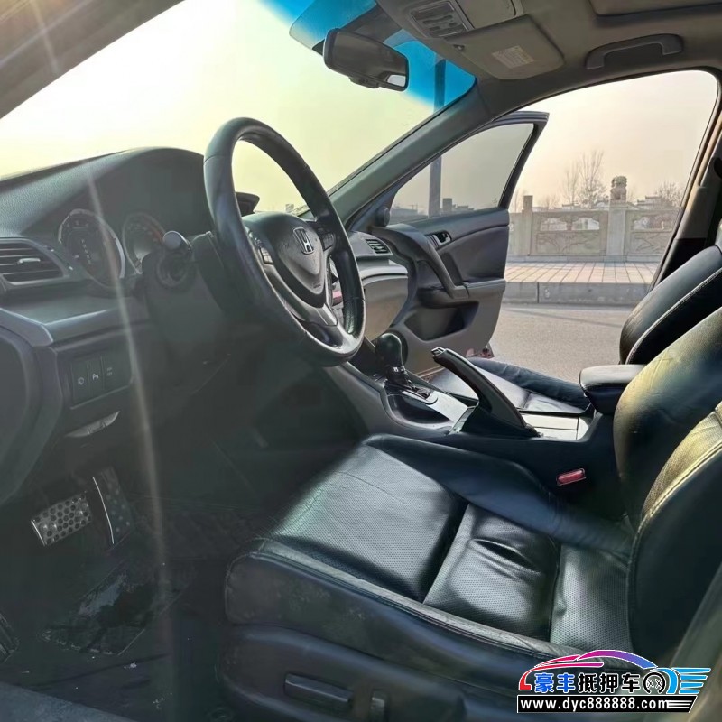 12年本田思铂睿轿车抵押车出售