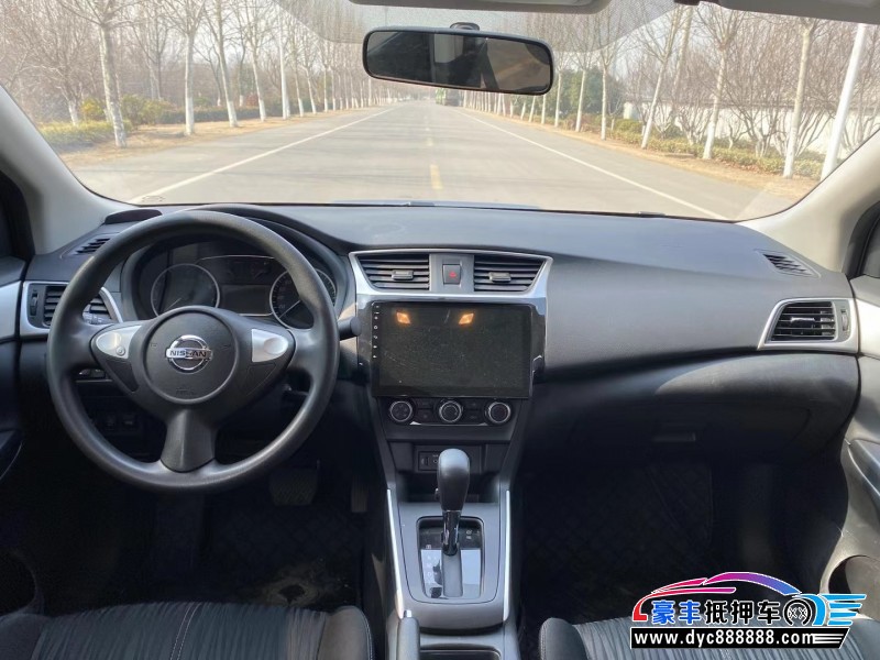 22年日产轩逸轿车抵押车出售