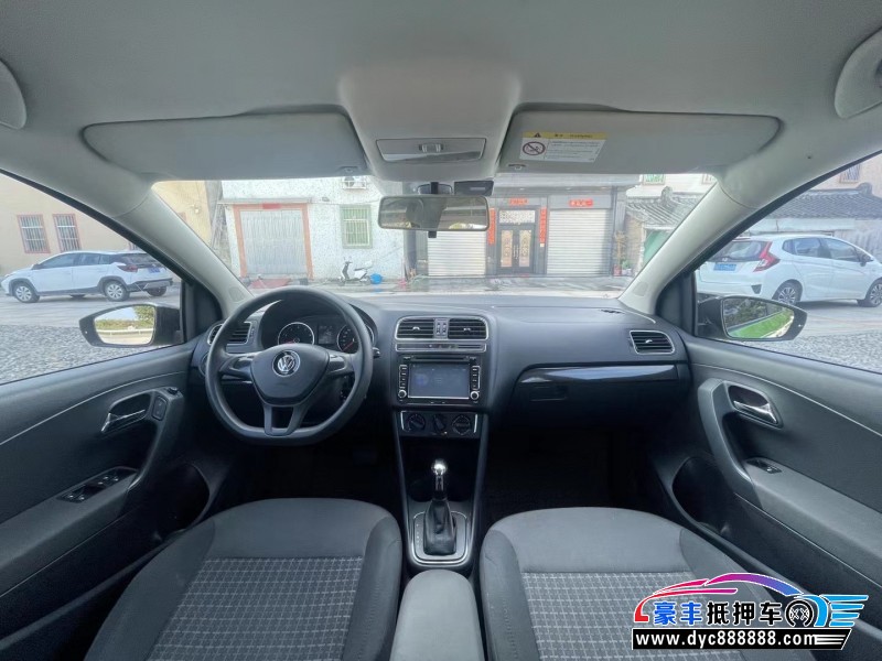 15年大众polo轿车抵押车出售