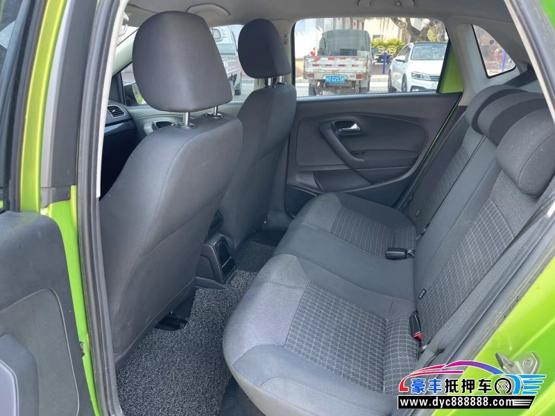 15年大众polo轿车抵押车出售