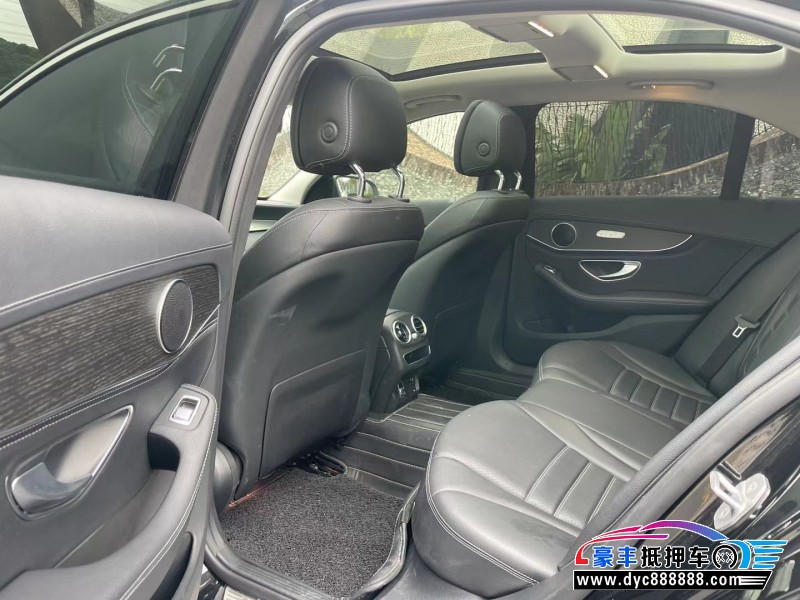 20年奔驰C轿车抵押车出售