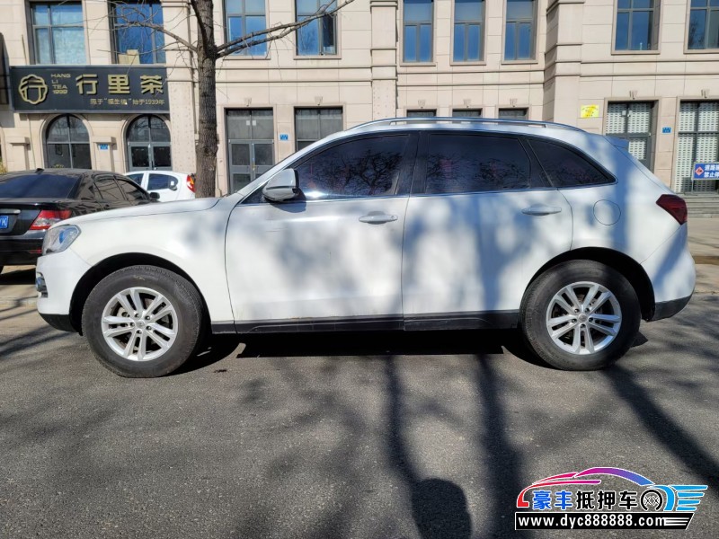 17年众泰T600轿车抵押车出售