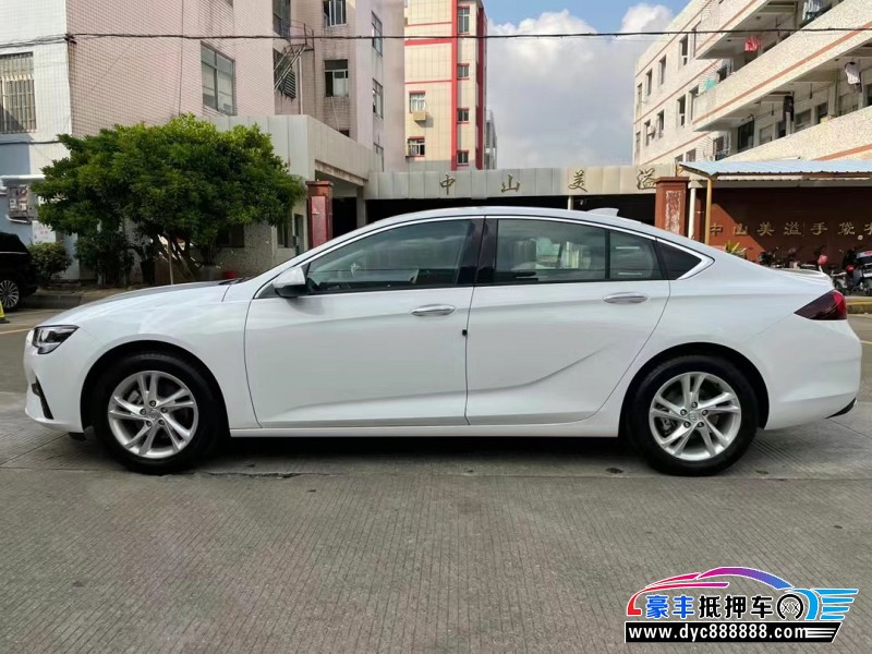 22年别克君威轿车抵押车出售