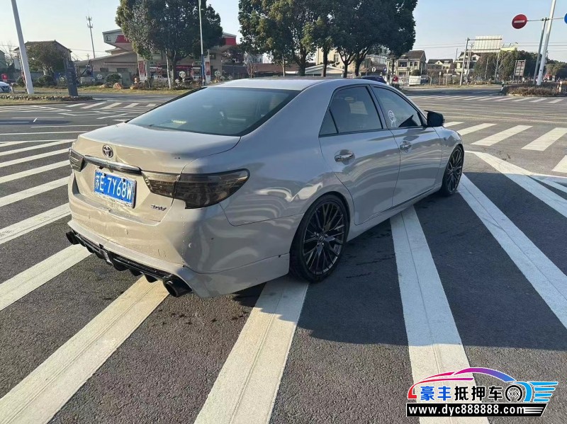 14年丰田锐志轿车抵押车出售