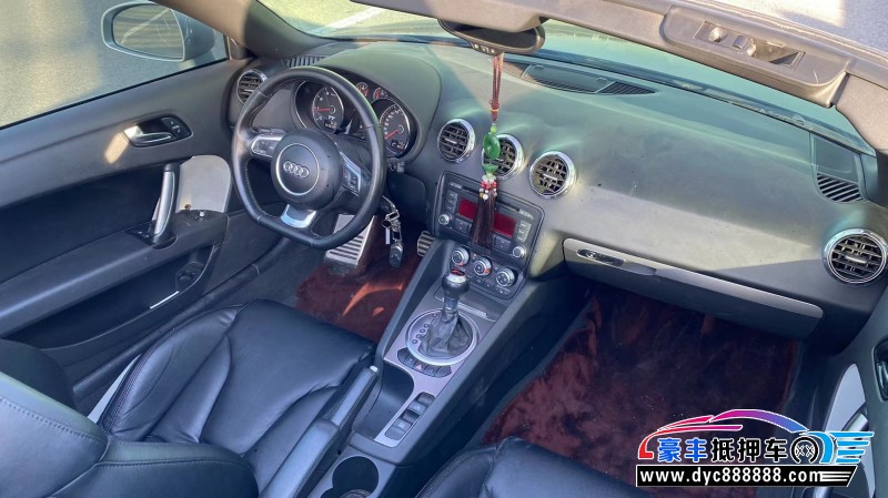 13年奥迪TT轿车抵押车出售