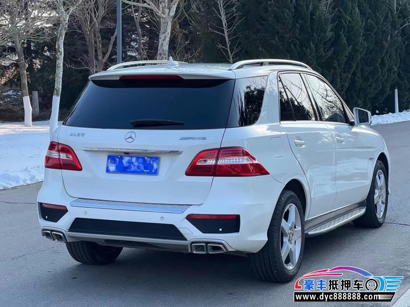 12年奔驰ML轿车抵押车出售