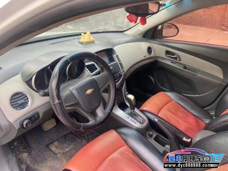 14年雪佛兰科鲁兹轿车抵押车出售