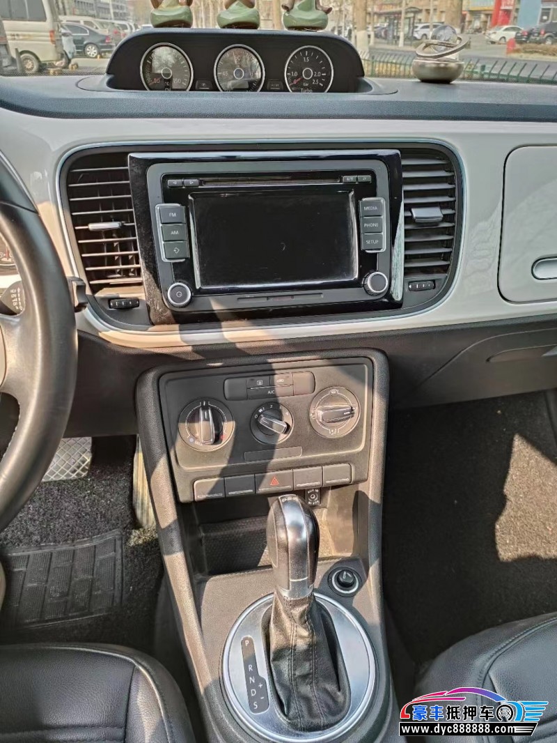 14年大众甲壳虫轿车抵押车出售