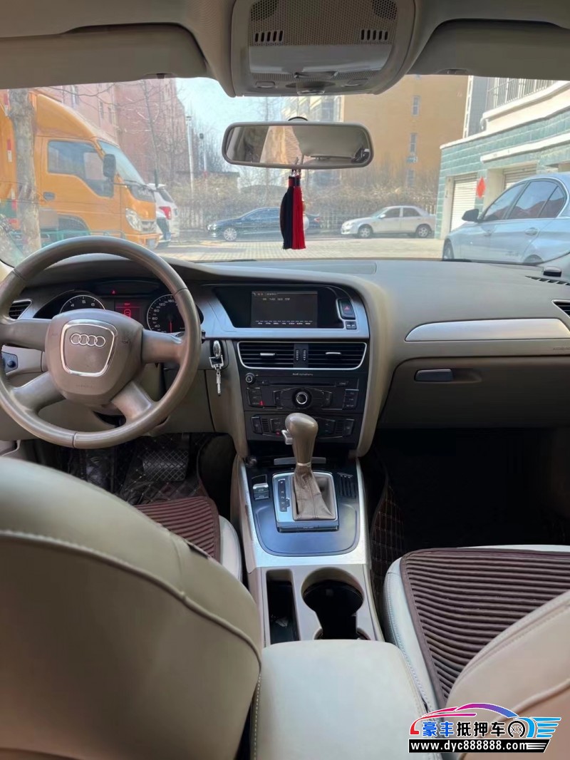 10年奥迪A4轿车抵押车出售