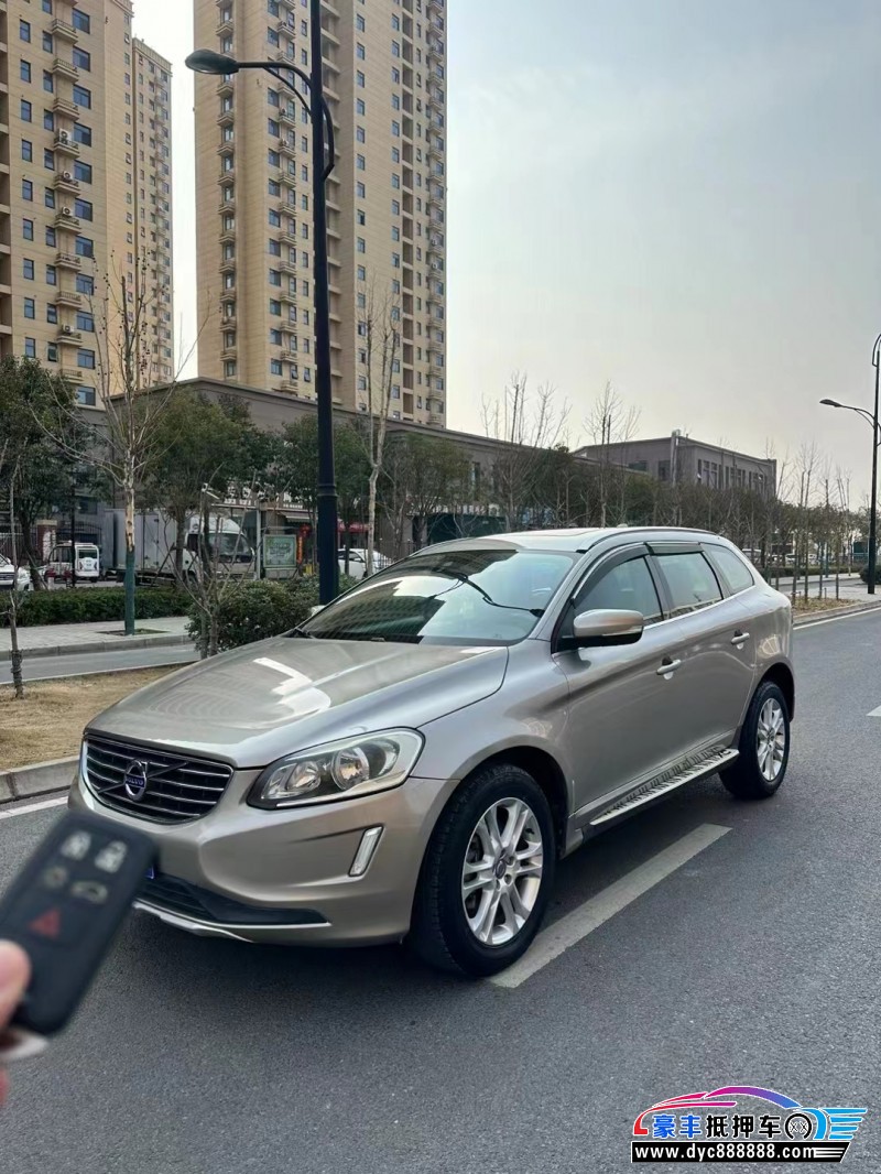 15年沃尔沃XC60轿车抵押车出售