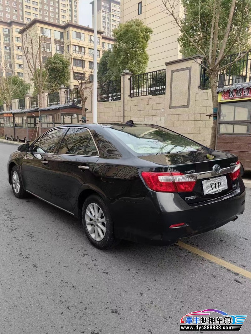 13年丰田凯美瑞轿车抵押车出售