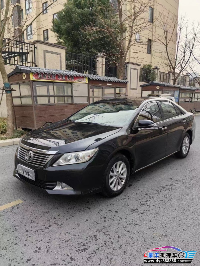 13年丰田凯美瑞轿车抵押车出售