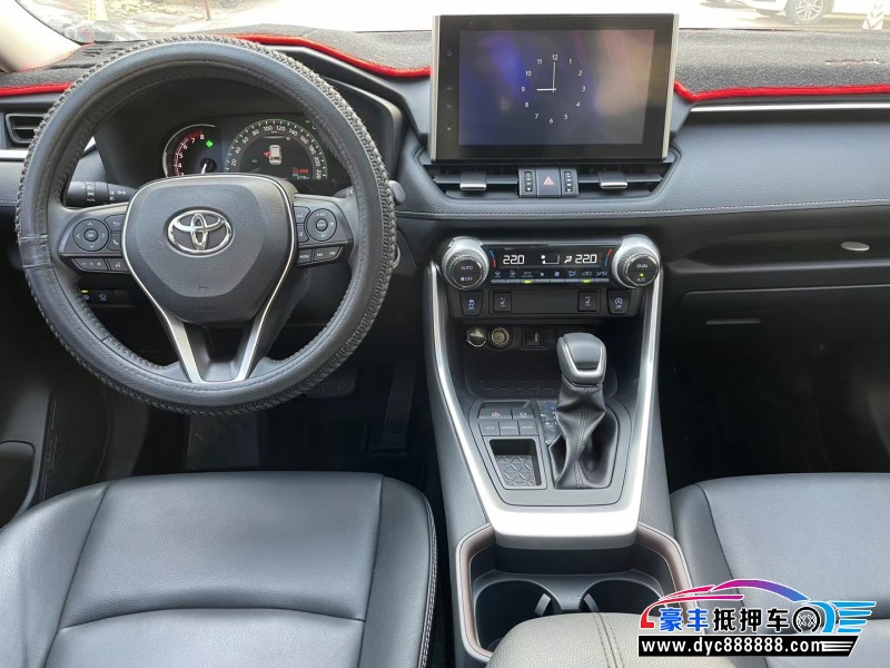 22年丰田RAV4轿车抵押车出售