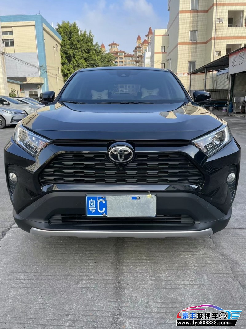 22年丰田RAV4轿车抵押车出售