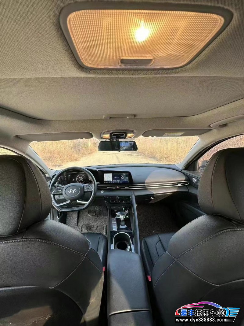 21年现代伊兰特轿车抵押车出售