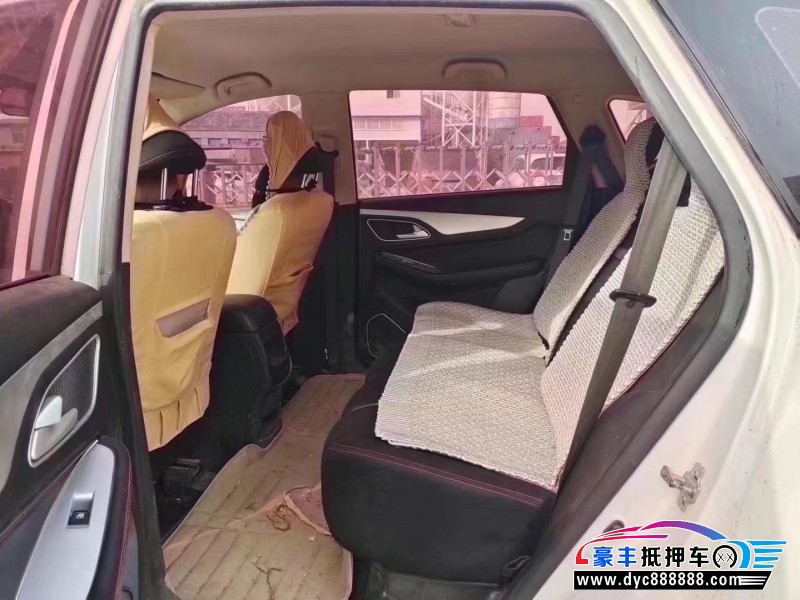 16年宝骏560SUV抵押车出售