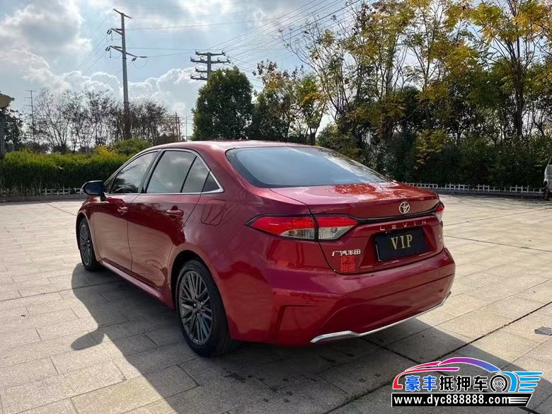 22年丰田凌尚轿车抵押车出售