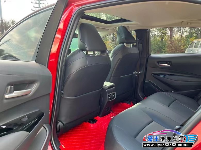 22年丰田凌尚轿车抵押车出售