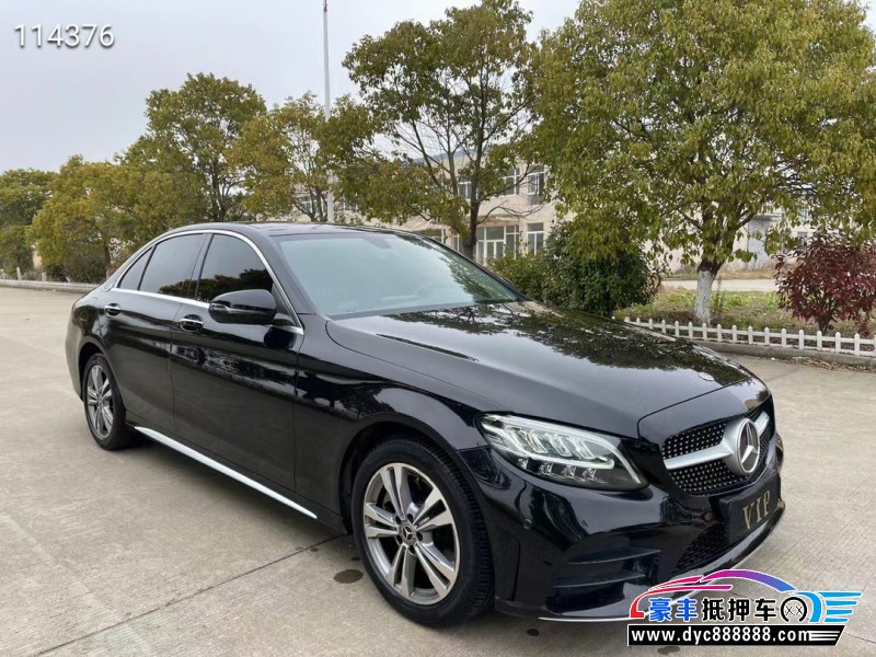 20年奔驰C轿车抵押车出售