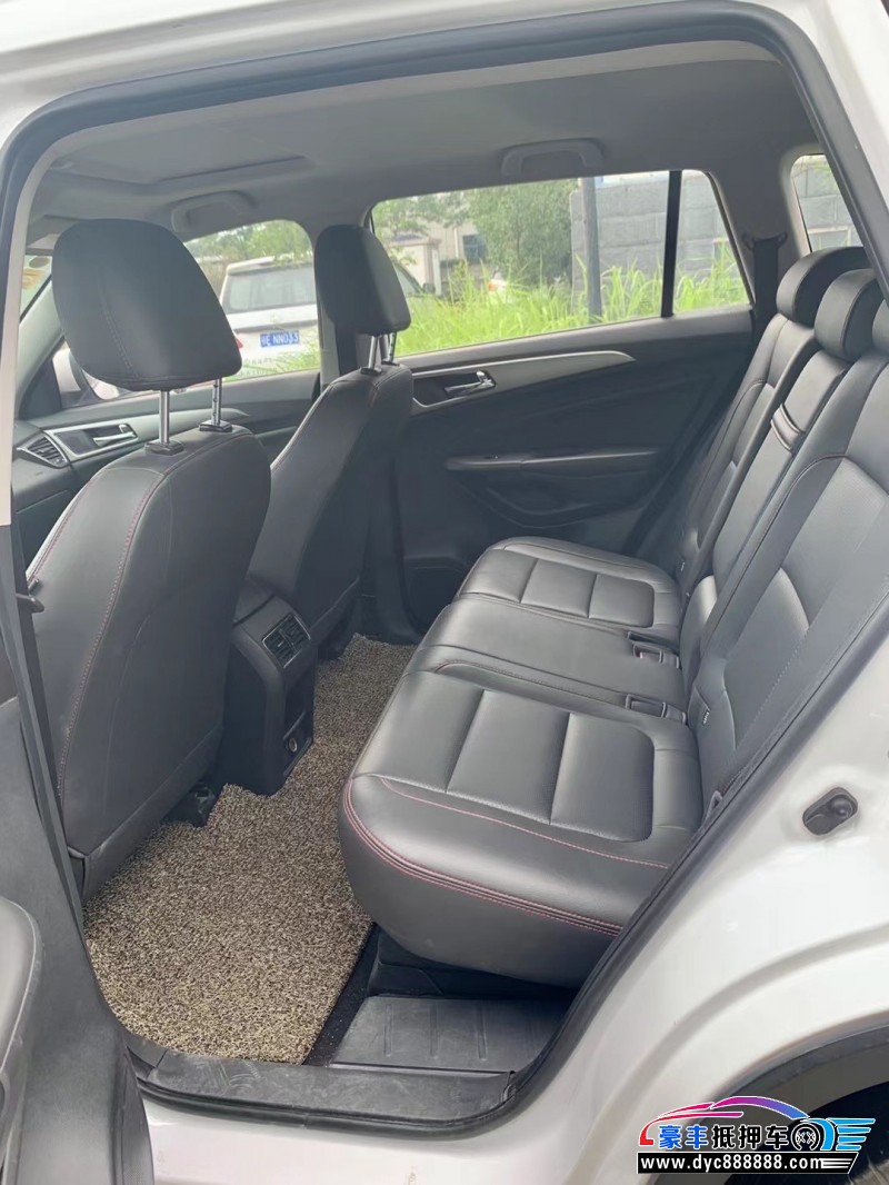 17年长安CS75轿车抵押车出售