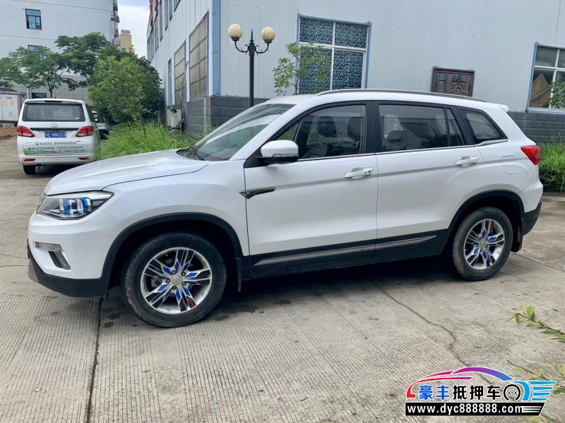 17年长安CS75轿车抵押车出售