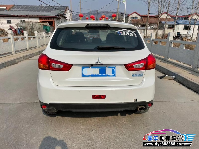 15年三菱劲炫轿车抵押车出售