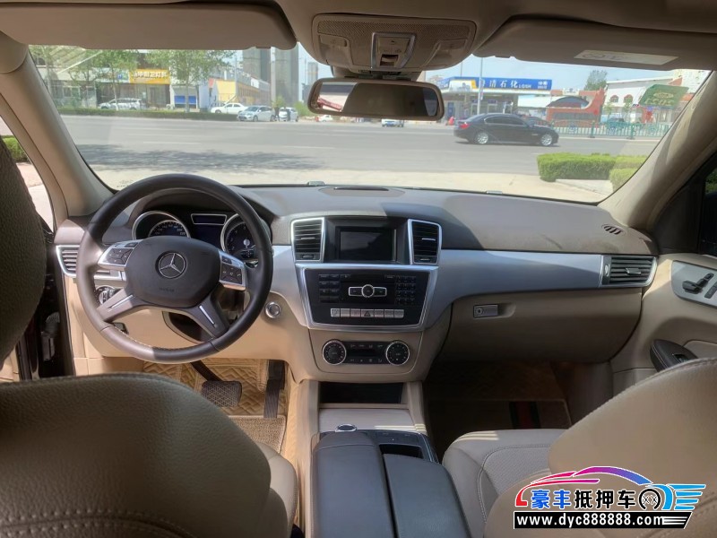 14年奔驰ML轿车抵押车出售